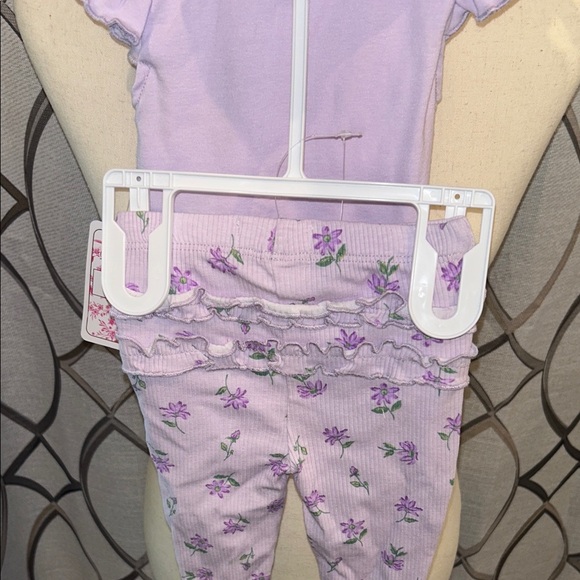 NEW 3 piece infant set - 2 shirts 1 pant Set- Baby Bodysuit and Leggings Set - Picture 5 of 6